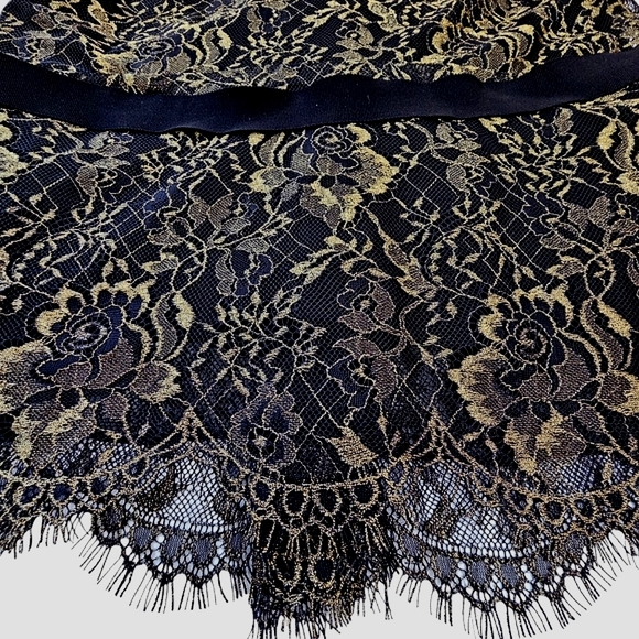 Nwot Elie Tahari Black/Gold Floral Lace Sleeveless Ruffled Accent Top - Picture 7 of 16